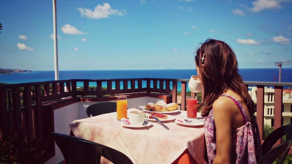 Bed and Breakfast San Carlo - Terrazzo Sul Mare Con Ristorante E Pizzeria Zambrone Zewnętrze zdjęcie